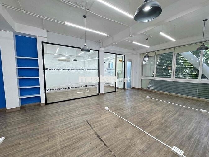 Cho thuê tòa nhà VP Bùi Đình Túy 8x30m, 6 tầng, thang máy, 90tr