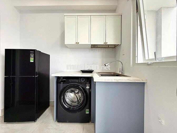 Căn hộ 1pn ban công full nội thất free phí dịch vụ ngay trung tâm Q10