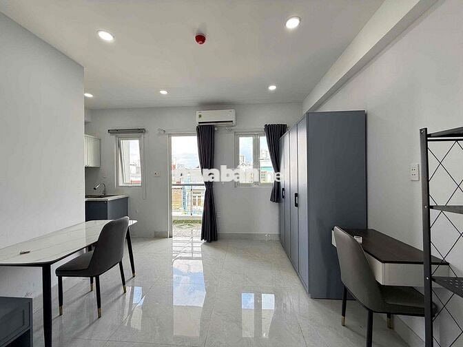 Căn hộ 1pn ban công full nội thất free phí dịch vụ ngay trung tâm Q10