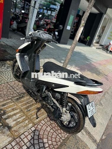 Honda Click  Trắng đen biển 47 xe đẹp máy êm ru ạ