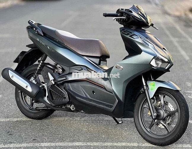 Honda Air Blade 150 2021 bst 9c nợ xấu trả 30% ạ