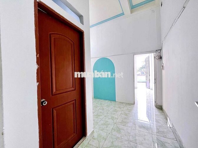 PHÒNG MẶT TIỀN CÓ SÂN THƯỢNG RIÊNG