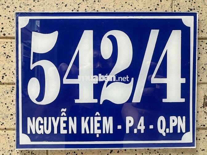 Phòng Nguyễn Kiệm gần rày xe lửa, có ban công, full nội thất