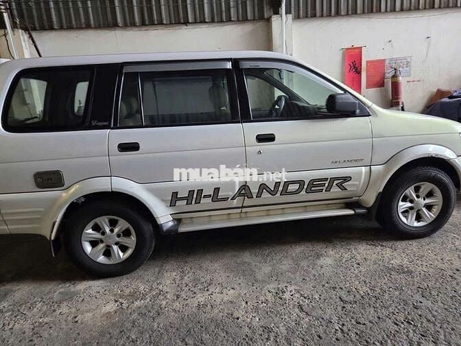 Isuzu Hi-Lander 2006 Dầu Trắng 7 chỗ