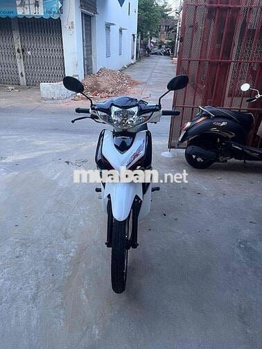 Cần bán 1 chiếc Honda Wave RSX Trắng Đen Đỏ