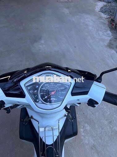 Cần bán 1 chiếc Honda Wave RSX Trắng Đen Đỏ