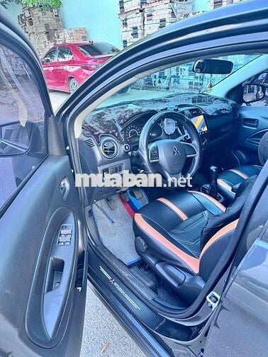 Mitsubishi Attrage 2024 Số sàn 45000 km Xám đen