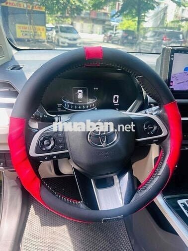 Toyota Veloz Cross Số tự động Đen 7 chỗ