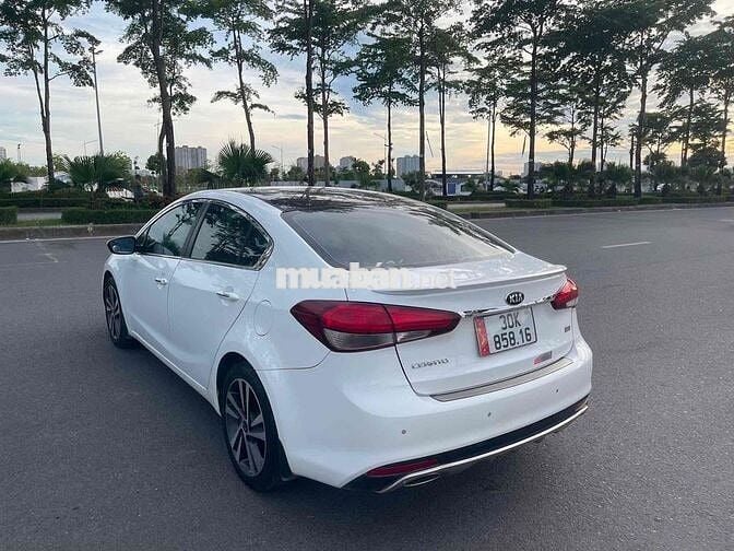 Kia Cerato 2.0AT 2017 Trắng 8982 km