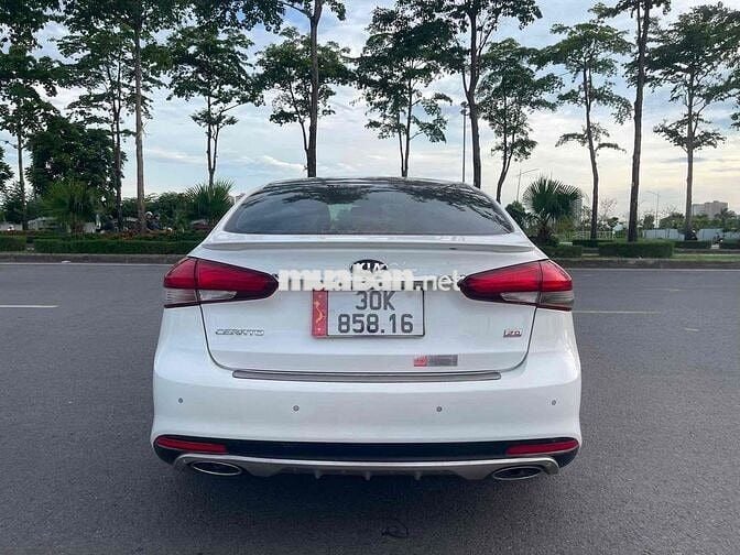 Kia Cerato 2.0AT 2017 Trắng 8982 km