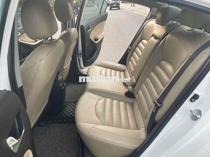 Kia Cerato 2.0AT 2017 Trắng 8982 km