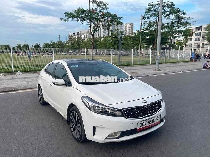 Kia Cerato 2.0AT 2017 Trắng 8982 km