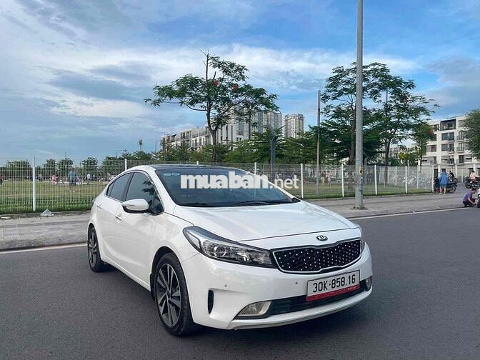 Kia Cerato 2.0AT 2017 Trắng 8982 km