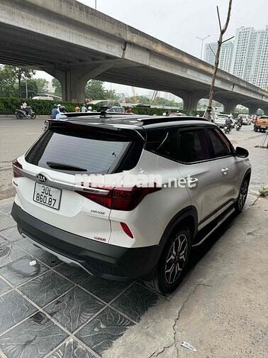 Kia Seltos 2021 Trắng Việt Nam