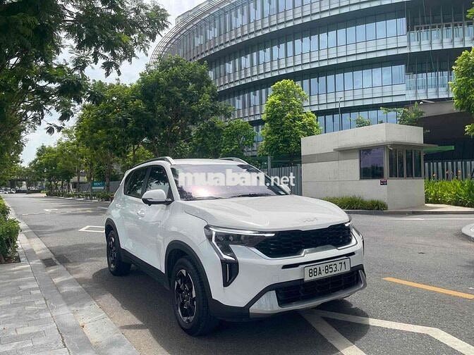 Kia Sonet Luxury 2025 Trắng 9000 km