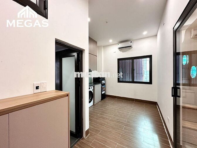 Gác xép, 1 ngủ ô tô đõ cửa mới tinh, tại Học viện múa, Doãn Kế Thiện