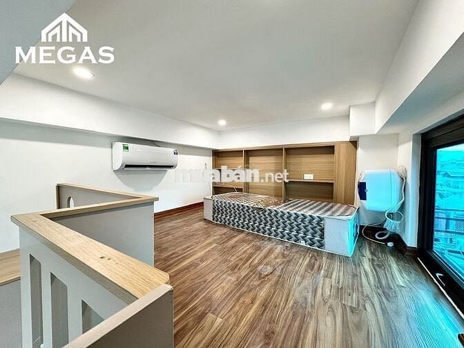 Gác xép, 1 ngủ ô tô đõ cửa mới tinh, tại Học viện múa, Doãn Kế Thiện