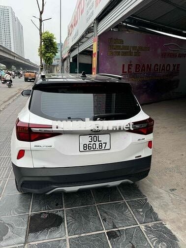 Kia Seltos 2021 Trắng Việt Nam