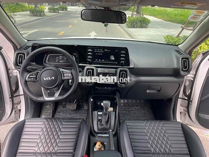 Kia Sonet Luxury 2025 Trắng 9000 km