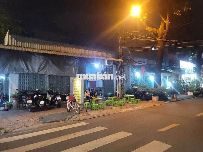 [KO CẦN KN] 2 NV PHỤC VỤ QUẬN 8