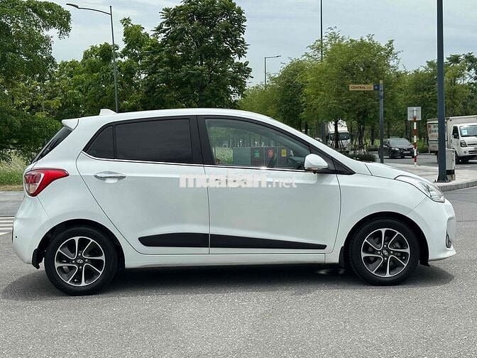 Hyundai I10 2017 Tự động 11 vạn km Trắng