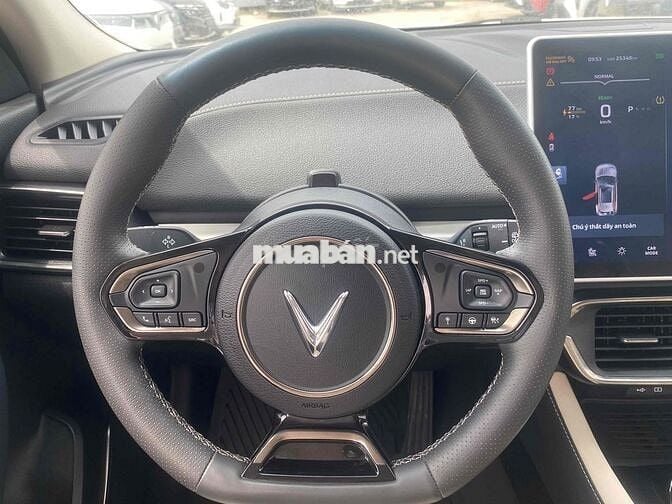Vinfast VF8 Plus 2024 Trắng 25000 km