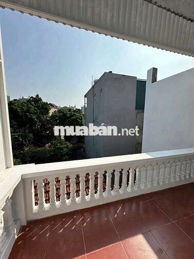 cho thuê nhà 4 ngủ ngõ 553 nguyễn khoái full đồ