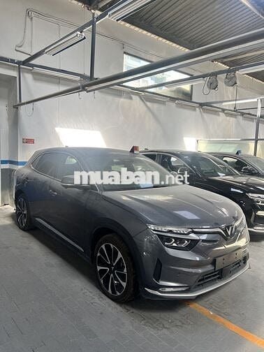 VinFast VF8 Plus 2024 Xám 51 km