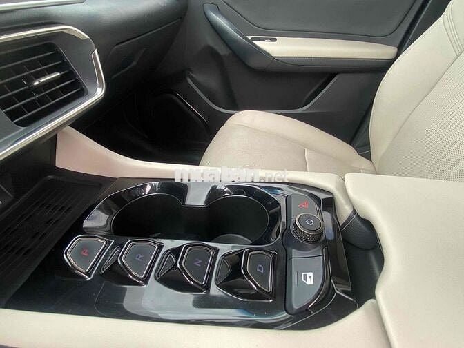 Vinfast VF8 Plus 2024 Trắng 25000 km