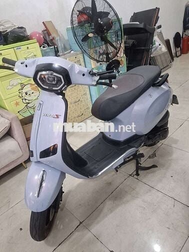Piaggio Vespa 50cc 2023 Xám