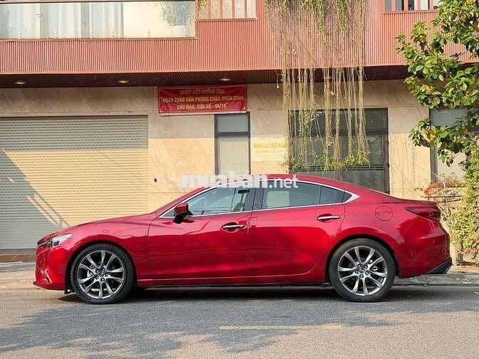 Mazda Mazda 6 Premium 2019 Đỏ 7 vạn km