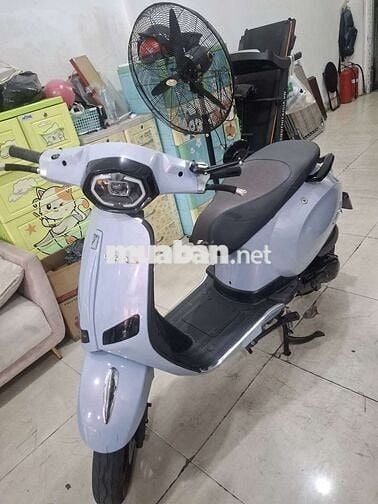 Piaggio Vespa 50cc 2023 Xám