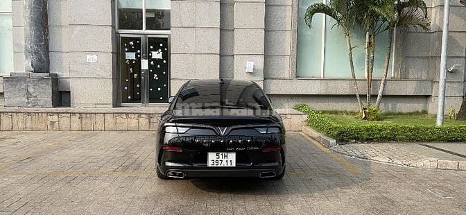 Ít sử dụng cần bán xe luxA2.0 xe chạy êm và tốt