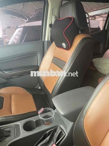 Ford Ranger 2016 Tự động Vàng cát 84.000 km