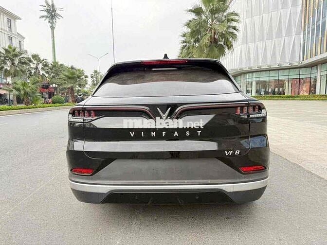 VinFast VF8 Eco 2023 Đen 83000 km
