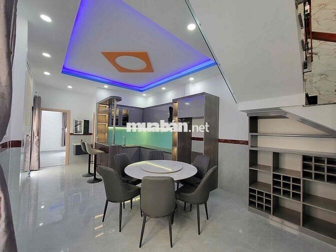 Chỉnh chủ nhà xây mới SHR Hoàn Công 220m2