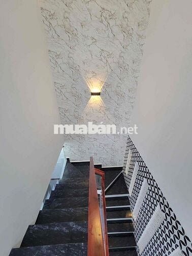 Chỉnh chủ nhà xây mới SHR Hoàn Công 220m2