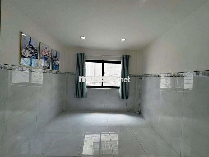 Cho thuê nhà 2pn3wc Nguyễn Trãi q1