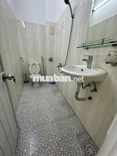phòng cho nữ thuê có ban công nội thất hẻm 417 quang trung