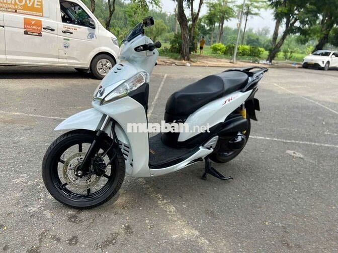 Honda SH 300i Trắng