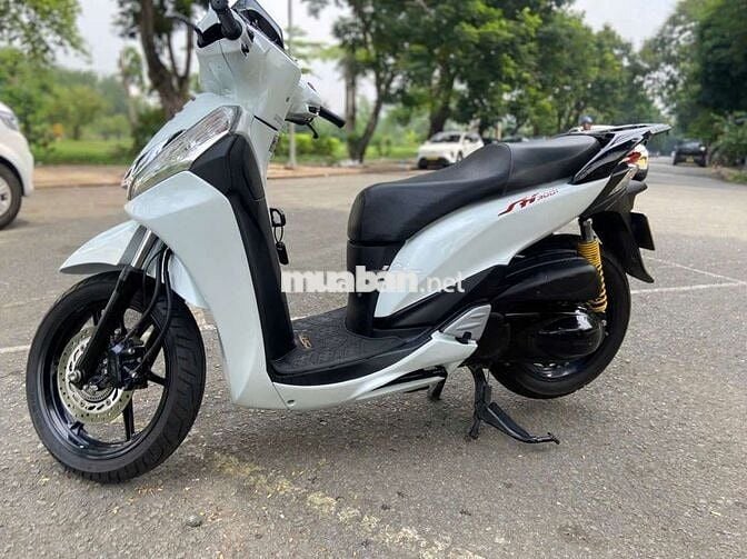 Honda SH 300i Trắng