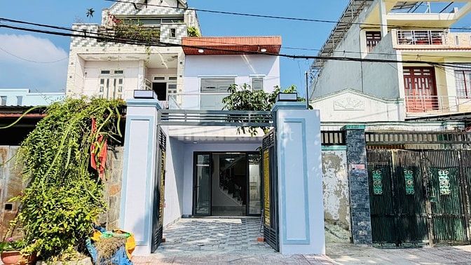 CHÚ TƯ BÁN NHÀ MẶT TIỀN ĐƯỜNG VỪA Ở VỪA KINH DOANH 