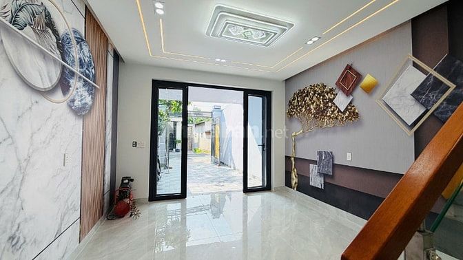 CHÚ TƯ BÁN NHÀ MẶT TIỀN ĐƯỜNG VỪA Ở VỪA KINH DOANH 