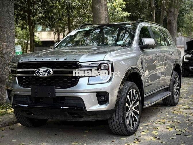 Ford Everest Platinum 2026 Xăng Tự động 10 cấp