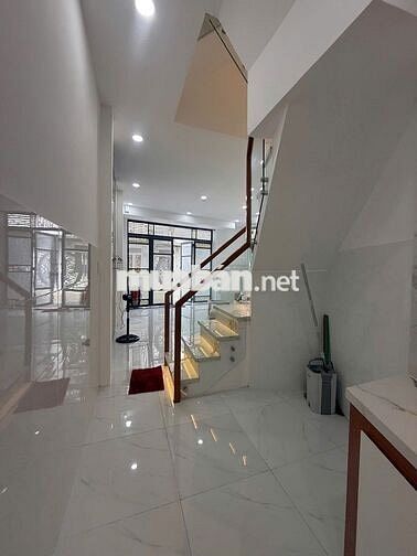🏠Bán nhà 4mx13m 3 tầng Huỳnh Thị Hai - 4,59 tỷ