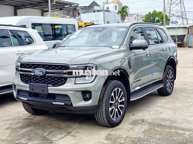Ford Everest Platinum 2026 Xăng Tự động 10 cấp