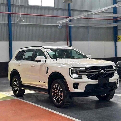 Ford Everest Platinum 2026 Xăng Tự động 10 cấp