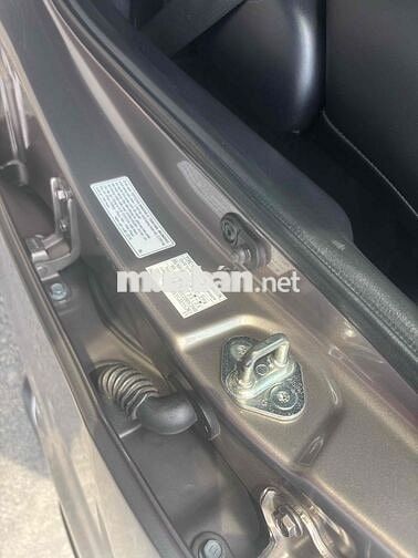 Toyota Innova 2.0E 2018 Sàn Đồng 99000 km
