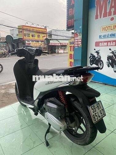 Honda SH Mode Trắng đen