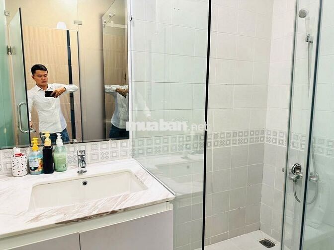 NHÀ HXH TRẦN HƯNG ĐẠO-5 TẦNG ĐẸP-DOANH THU 110 TRIỆU/THÁNG-GIÁ:19,7 TỶ